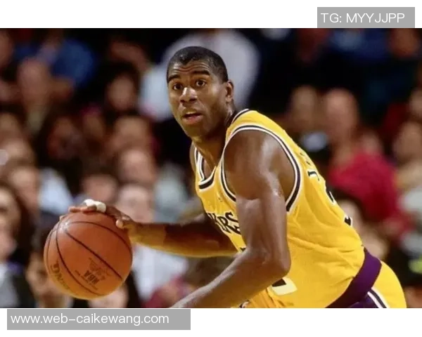 扎克拉文的篮球之路:从新秀到全明星的辉煌历程与成长故事